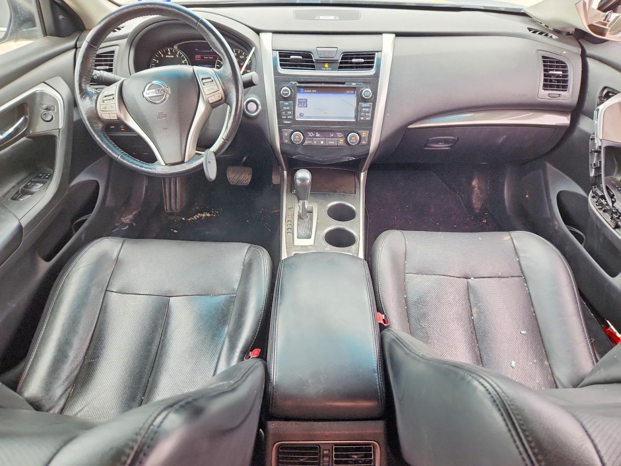 2015 Nissan Altima VIN 1N4AL3AP8FN917472 COPART salvage auction — Side, TX - SALVAGE VEHICLE TITLE, sold $550 on 2026-07-09 (photo 8)