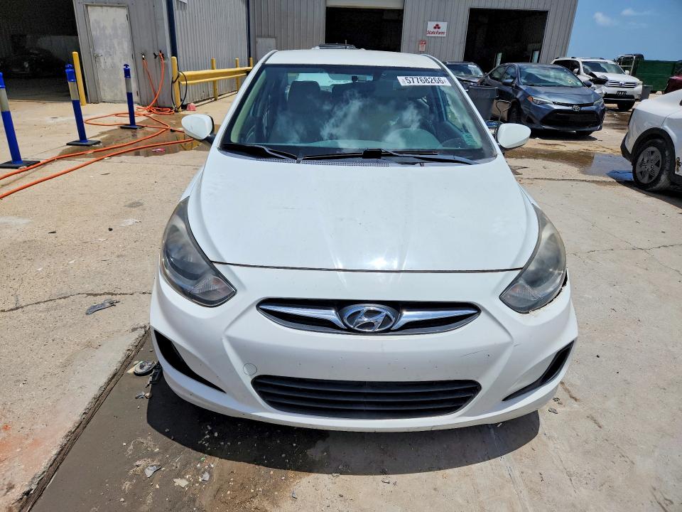 2013 Hyundai Accent VIN KMHCT4AE4DU305775 COPART salvage auction — VANDALISM, La - Cert Of Title-Salvage, sold $450 on 2026-07-08 (photo 5)