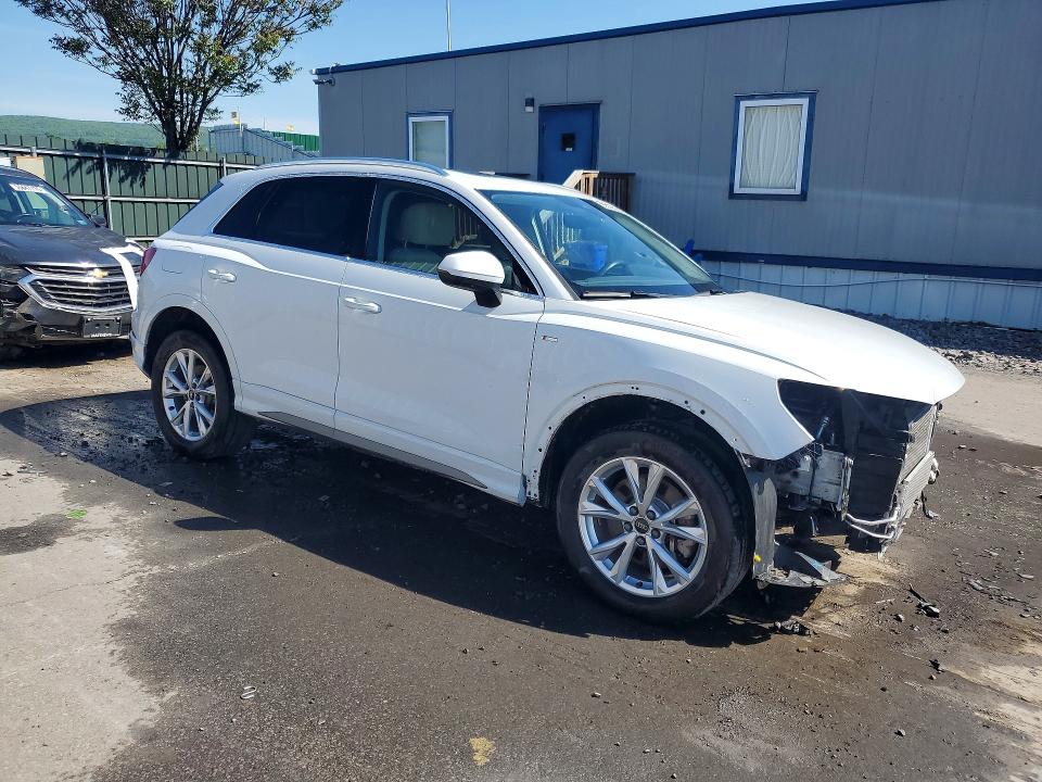 2023 Audi Q3 VIN WA1DECF37P1135755 COPART salvage auction — FRONT END, Pa - Certificate Of Salvage, sold $12,100 on 2026-07-15 (photo 4)
