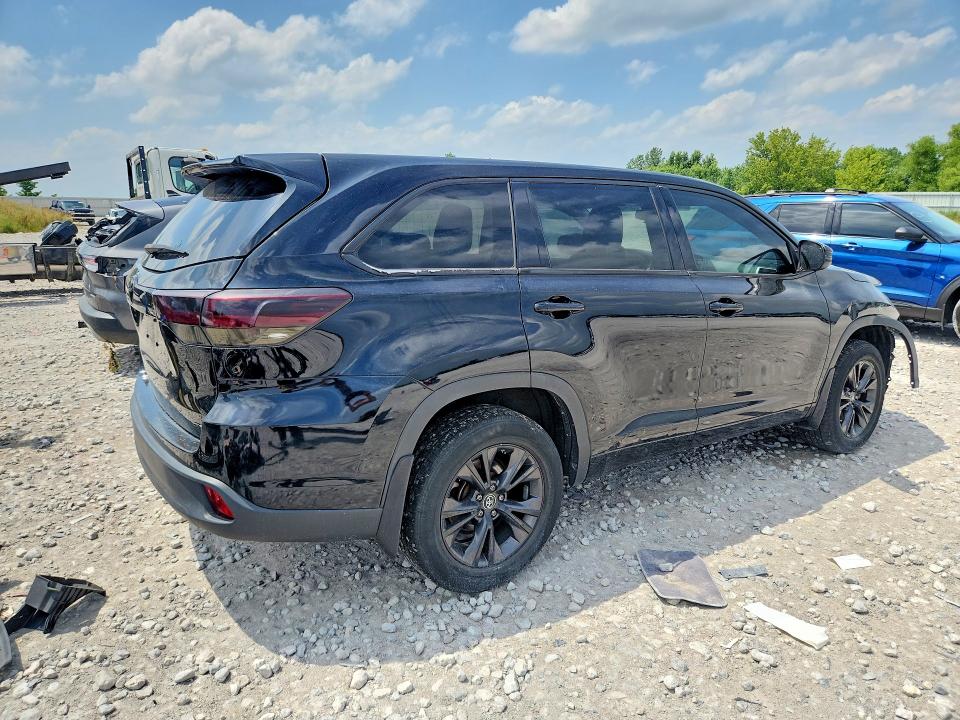 2018 Toyota Highlander VIN 5TDBZRFH5JS845750 COPART salvage auction — FRONT END, Mi - Certificate Of Title, sold $5,300 on 2026-07-09 (photo 3)