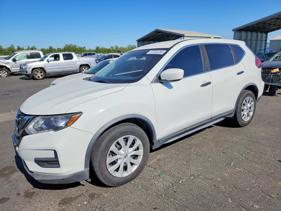 2017 Nissan VIN KNMAT2MV4HP523733 COPART salvage auction — MINOR DENT/SCRATCHES, Ca - Dis/Dlr/Exp Only Clean Title, sold $900 on 2026-07-30 (photo 1)