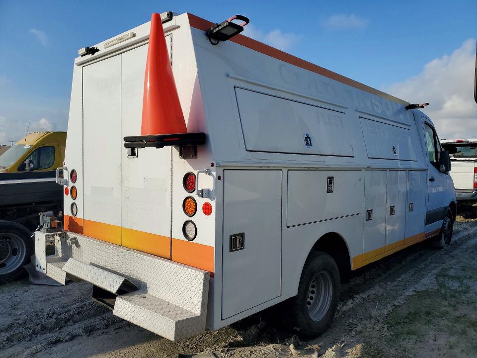 2019 Freightliner Sprinter VIN WDPPF4CD5KN039362 COPART salvage auction — NORMAL WEAR, TX - CERTIFICATE OF TITLE, sold $16,200 on 2026-07-17 (photo 3)