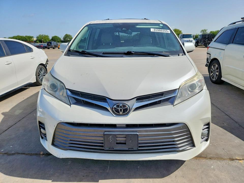 2020 Toyota Sienna VIN 5TDYZ3DC8LS027026 COPART salvage auction — WATER/FLOOD, Tx - Salvage Title-Flood Damage, sold $3,000 on 2026-07-09 (photo 5)