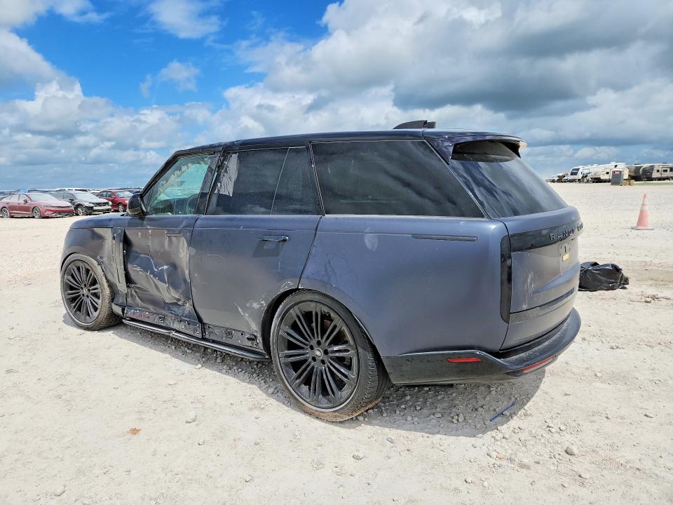 2024 Land rover RANGE ROVER VIN SALK19E98RA223159 COPART salvage auction — SIDE, Tx - Salvage Vehicle Title, sold $69,000 on 2026-08-20 (photo 2)