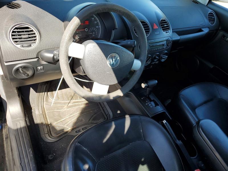 2010 Volkswagen Beetle VIN 3VWPG3AG2AM015912 COPART salvage auction — MINOR DENT/SCRATCHES, Ca - Dis/Dlr/Exp Only Clean Title, sold $275 on 2026-07-31 (photo 8)