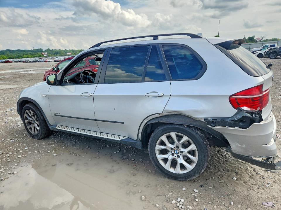 2011 BMW X5 VIN 5UXZV4C57BL411810 COPART salvage auction — REAR END, Il - Salvage Certificate, sold $950 on 2026-07-08 (photo 2)