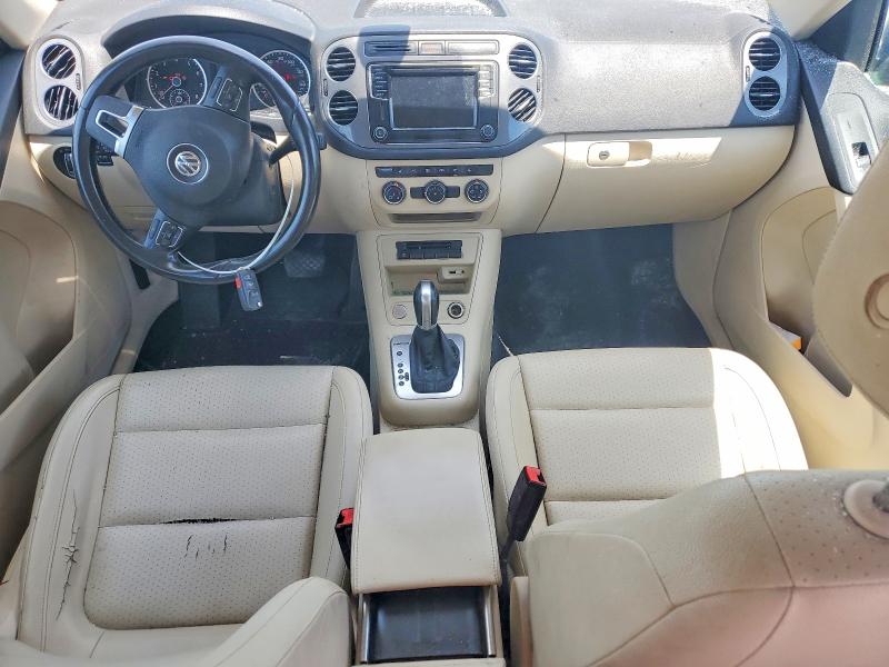 2017 Volkswagen Tiguan VIN WVGBV7AX6HK027360 COPART salvage auction — SIDE, NC - SALVAGE CERTIFICATE OF TITLE, sold $600 on 2026-08-12 (photo 8)