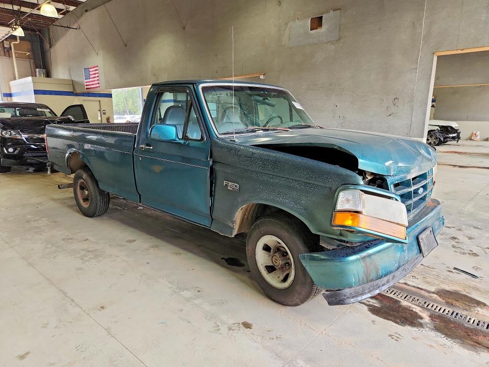 1996 Ford F-150 lightning VIN 1FTEF15Y7TLB92822 COPART salvage auction — FRONT END, VA - CERT OF TITLE - SALVAGE, sold $425 on 2026-07-02 (photo 4)