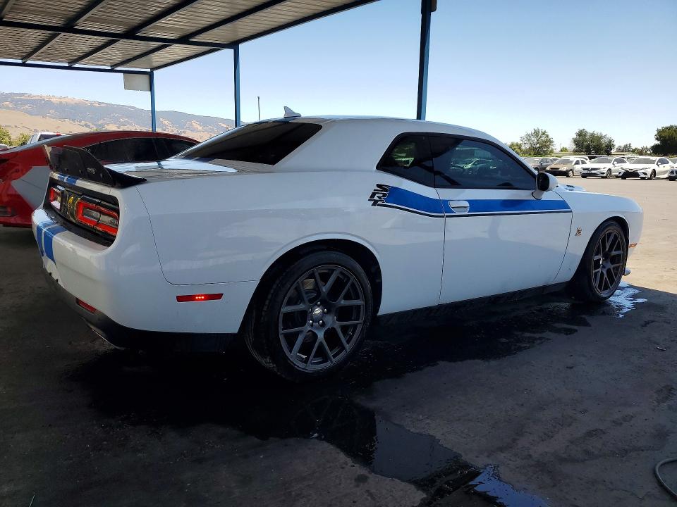 2016 Dodge Challenger VIN 2C3CDZFJ6GH234451 COPART salvage auction — MINOR DENT/SCRATCHES, Ca - Certificate Of Title, sold $9,200 on 2026-07-30 (photo 3)