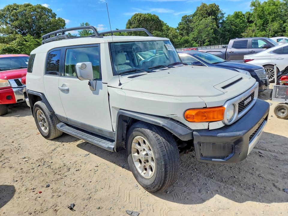 2013 Toyota Fj cruiser VIN JTEBU4BF3DK163303 COPART salvage auction — FRONT END, Md - Cert Of Salvage < 75% Damage, sold $6,800 on 2026-07-28 (photo 4)