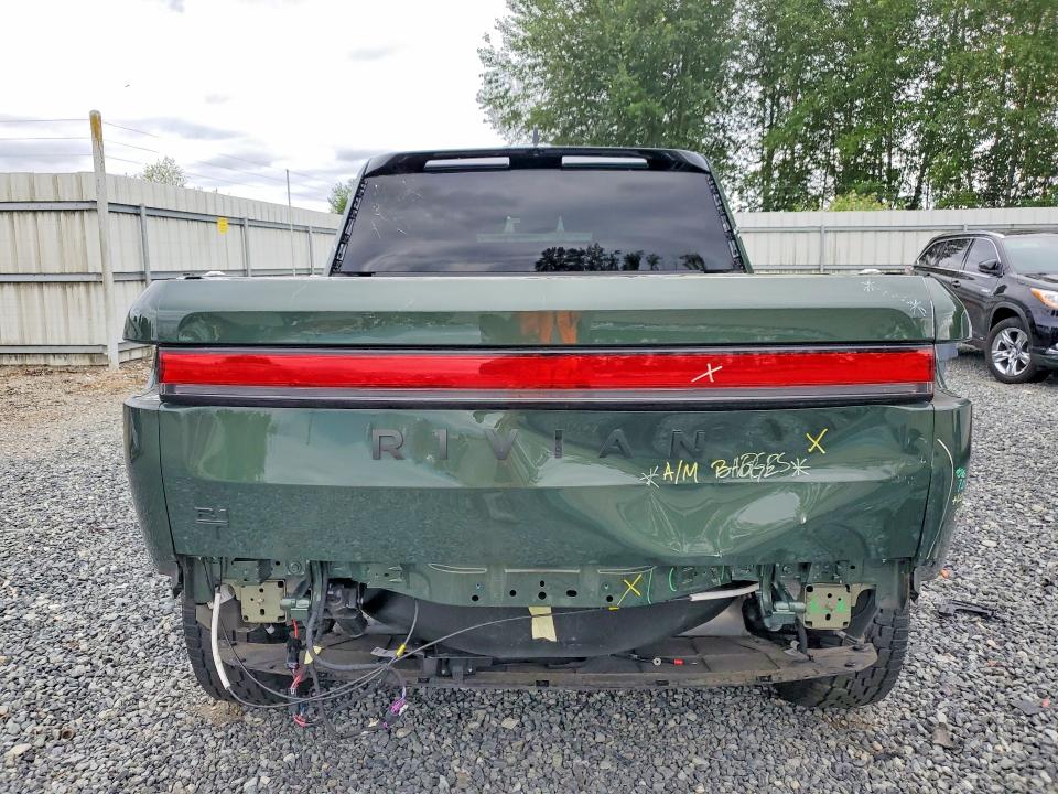 2022 Rivian R1t VIN 7FCTGAAA1NN012295 COPART salvage auction — REAR END, Wa - Bill Of Sale, sold $24,500 on 2026-08-10 (photo 6)