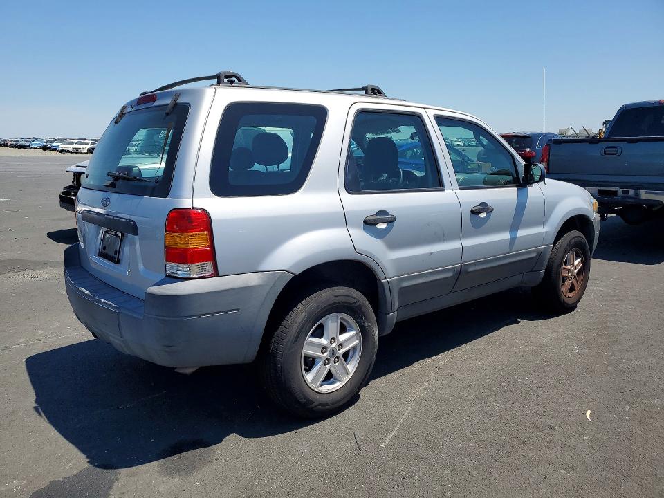 2005 Ford Escape VIN 1FMYU02Z15KB29794 COPART salvage auction — REAR END, Ca - Salvage Certificate, sold $575 on 2026-07-08 (photo 3)