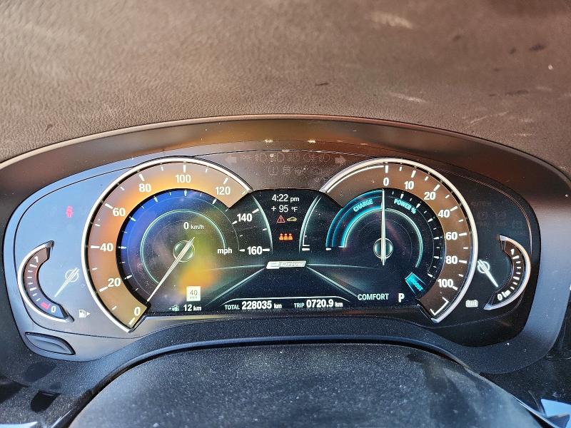 2019 BMW 5er VIN WBAJA9C52KB389869 COPART salvage auction — VANDALISM, Ca - Dis/Dlr/Exp Only Clean Title, sold $4,200 on 2026-08-03 (photo 9)