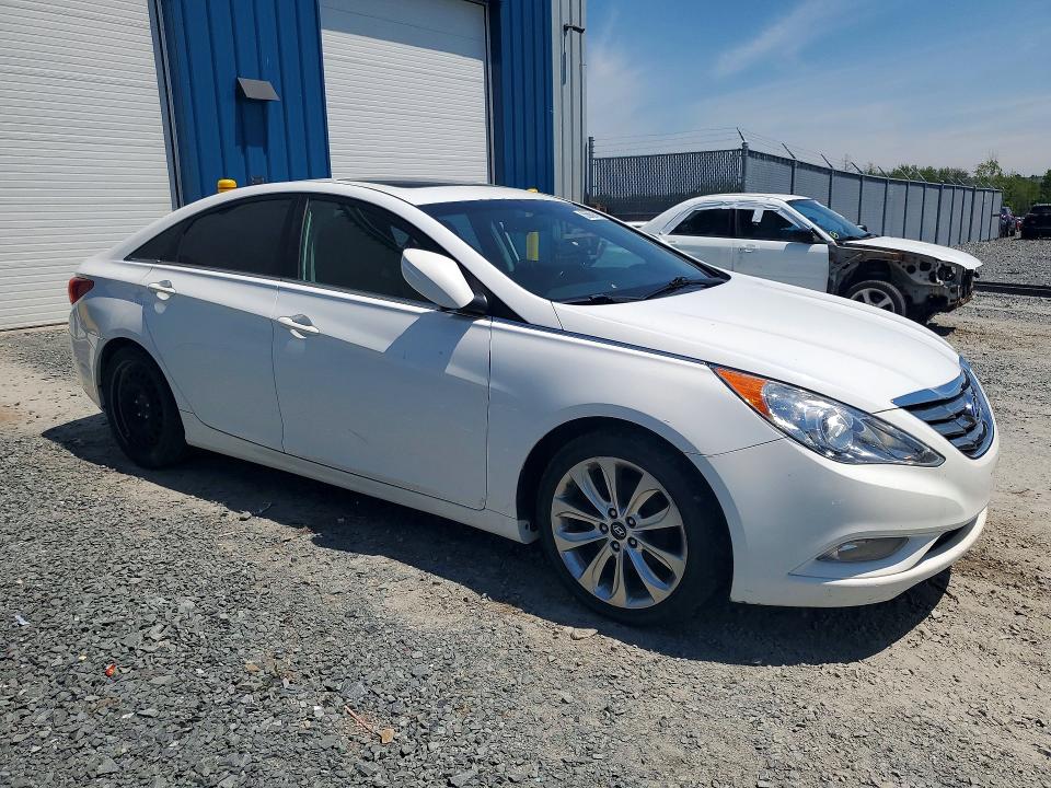 2013 Hyundai VIN 5NPEC4AC0DH633054 COPART salvage auction — MINOR DENT/SCRATCHES, Ns - Cert Of Registration, sold $1,050 on 2026-07-15 (photo 4)