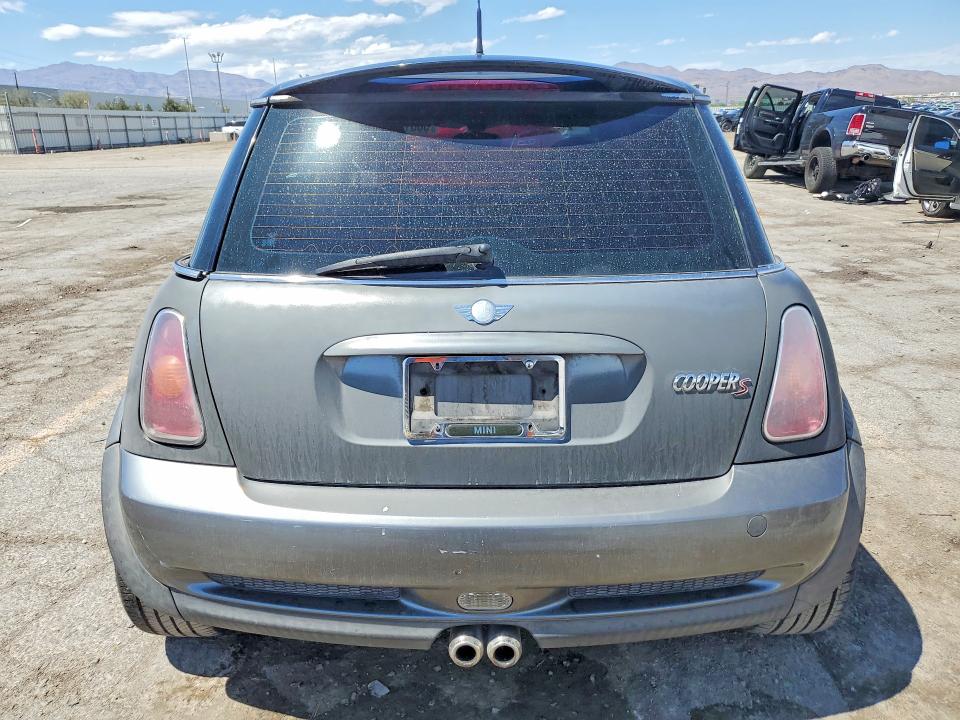 2003 Mini Cooper VIN WMWRE33403TD71381 COPART salvage auction — SIDE, Nv - Salvage Title, sold $125 on 2026-08-25 (photo 6)