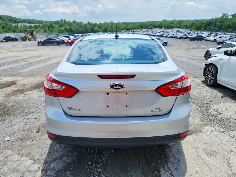 2014 Ford Focus VIN 1FADP3F26EL173346 COPART salvage auction — SIDE, PA - CERTIFICATE OF SALVAGE, sold $375 on 2026-07-02 (photo 6)