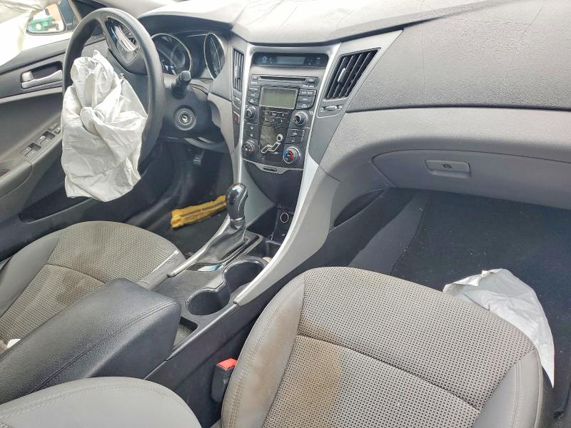 2013 Hyundai VIN 5NPEB4AC5DH691177 COPART salvage auction — REAR END, Tx - Salvage Vehicle Title, sold $125 on 2026-07-27 (photo 8)