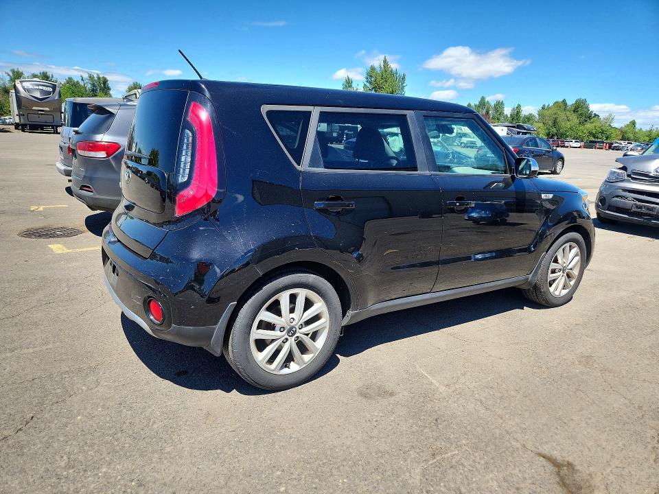 2018 Kia Soul VIN KNDJP3A58J7615061 COPART salvage auction — SIDE, Or - Salvage Title Certificate, sold $125 on 2026-07-27 (photo 3)