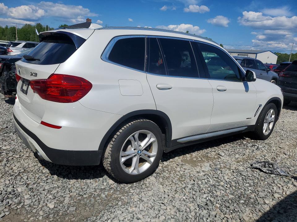 2018 BMW X3 VIN 5UXTR9C54JLD59559 COPART salvage auction — NORMAL WEAR, MA - CERTIFICATE OF TITLE, sold $5,300 on 2026-07-09 (photo 3)