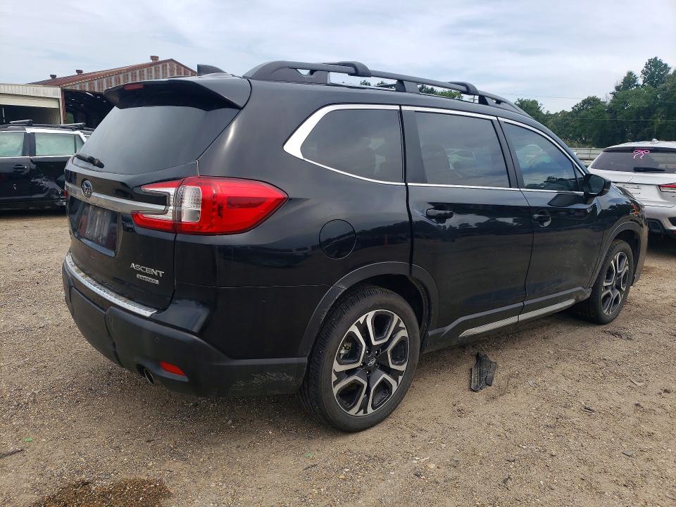 2024 Subaru Ascent VIN 4S4WMAUD9R3402205 COPART salvage auction — MINOR DENT/SCRATCHES, LA - CERT OF TITLE-SALVAGE, sold $10,200 on 2026-07-02 (photo 3)