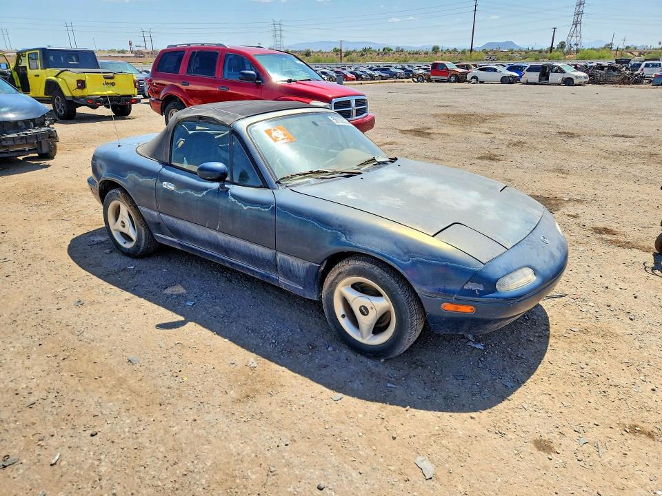 1996 Mazda Mx-5 miata VIN JM1NA3537T0713585 COPART salvage auction — MINOR DENT/SCRATCHES, Az - Certificate Of Title, sold $1,400 on 2026-07-10 (photo 4)