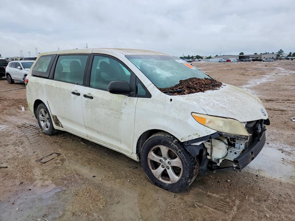 2013 Toyota Sienna VIN 5TDZK3DC9DS294539 COPART salvage auction — FRONT END, Fl - Certificate Of Title, sold $1,500 on 2026-07-09 (photo 4)