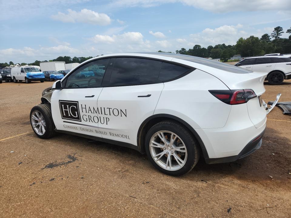 2023 Tesla Model y VIN 7SAYGDEE4PA093630 COPART salvage auction — FRONT END, Tx - Salvage Vehicle Title, sold $8,000 on 2026-07-27 (photo 2)