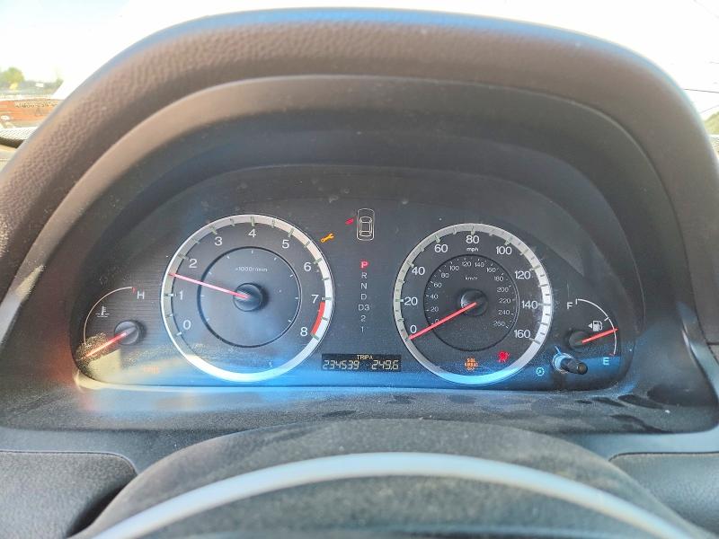 2008 Honda Accord VIN JHMCP268X8C009881 COPART salvage auction — HAIL, Mo - Certificate Of Title, sold $425 on 2026-07-13 (photo 9)