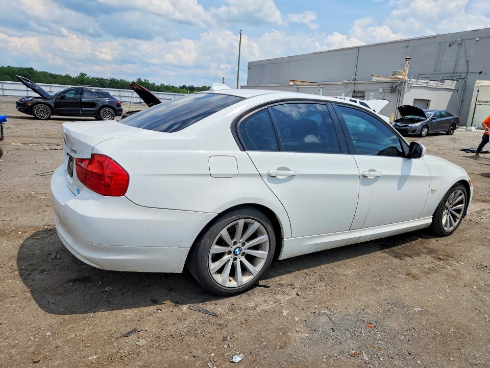 2011 BMW 3 series VIN WBAPH5G50BNM78413 COPART salvage auction — MECHANICAL, Va - Certificate Of Title, sold $400 on 2026-07-08 (photo 3)