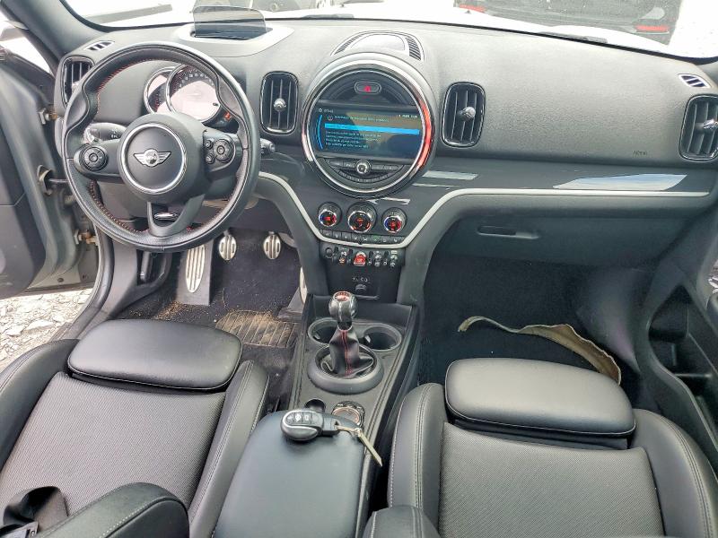 2018 Mini Cooper VIN WMZYV9C36J3B92123 COPART salvage auction — SIDE, Qc - Gravement Accidente, sold $3,600 on 2026-07-07 (photo 8)
