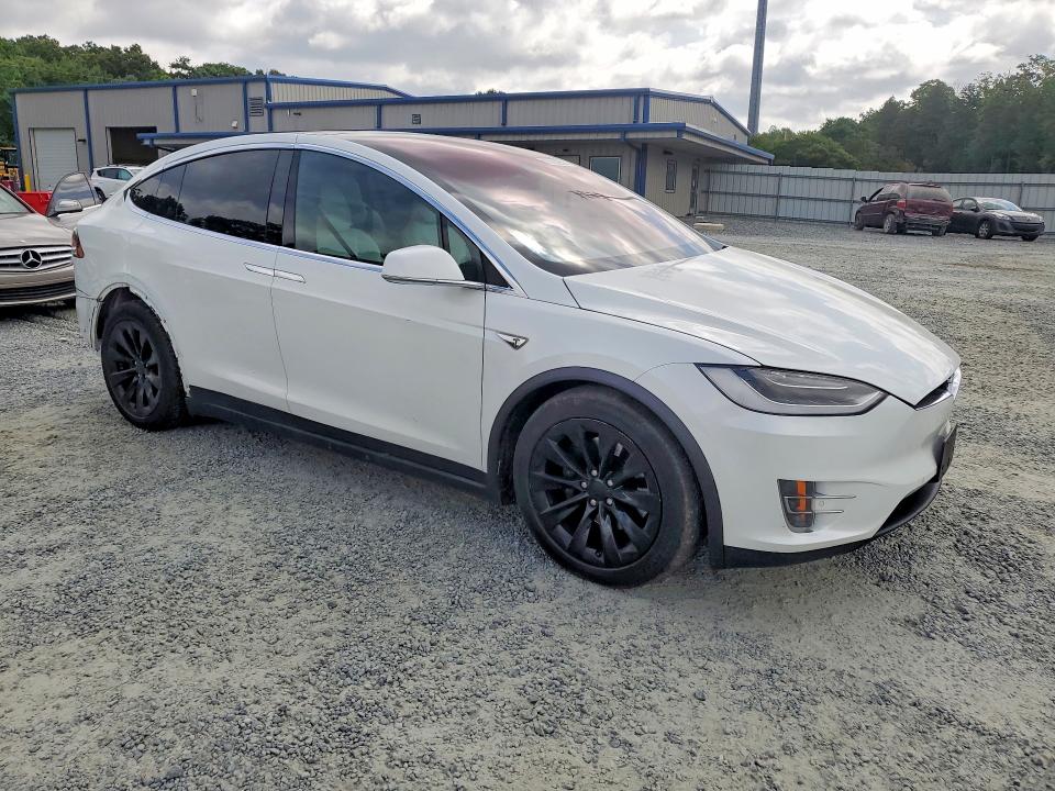 2016 Tesla Model x VIN 5YJXCAE20GF006978 COPART salvage auction — REAR END, Nc - Salvage Certificate Of Title, sold $7,700 on 2026-07-23 (photo 4)