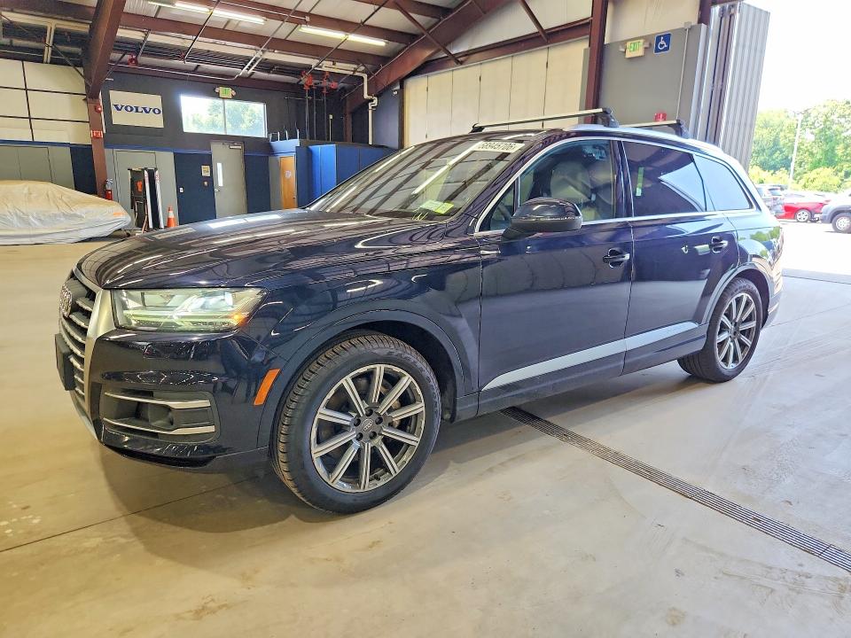 2017 Audi Q7 VIN WA1VAAF7XHD036659 — COPART salvage auction photo
