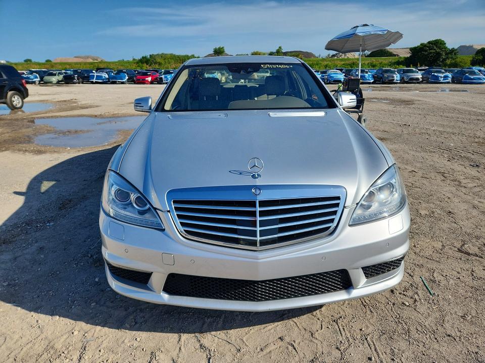 2012 Mercedes-benz S-klasse amg VIN WDDNG7EB8CA445031 COPART salvage auction — REAR END, Fl - Cert Of Title Slvg Rebuildable, sold $9,800 on 2026-07-09 (photo 5)