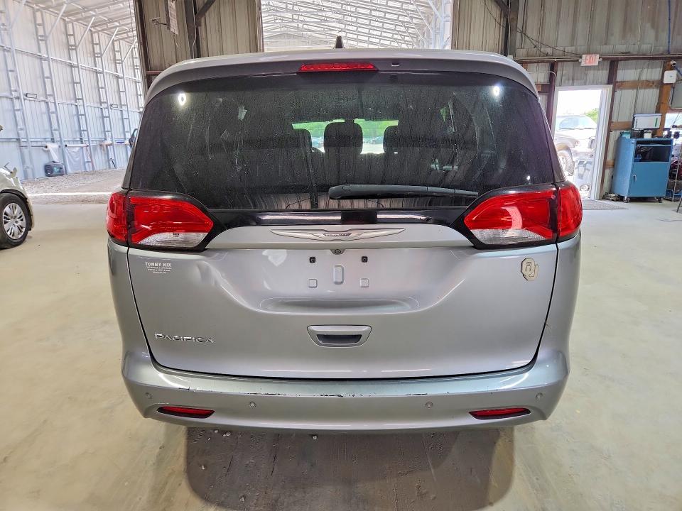 2018 Chrysler VIN 2C4RC1AG1JR113849 COPART salvage auction — HAIL, Mo - Certificate Of Title, sold $100 on 2026-07-27 (photo 6)