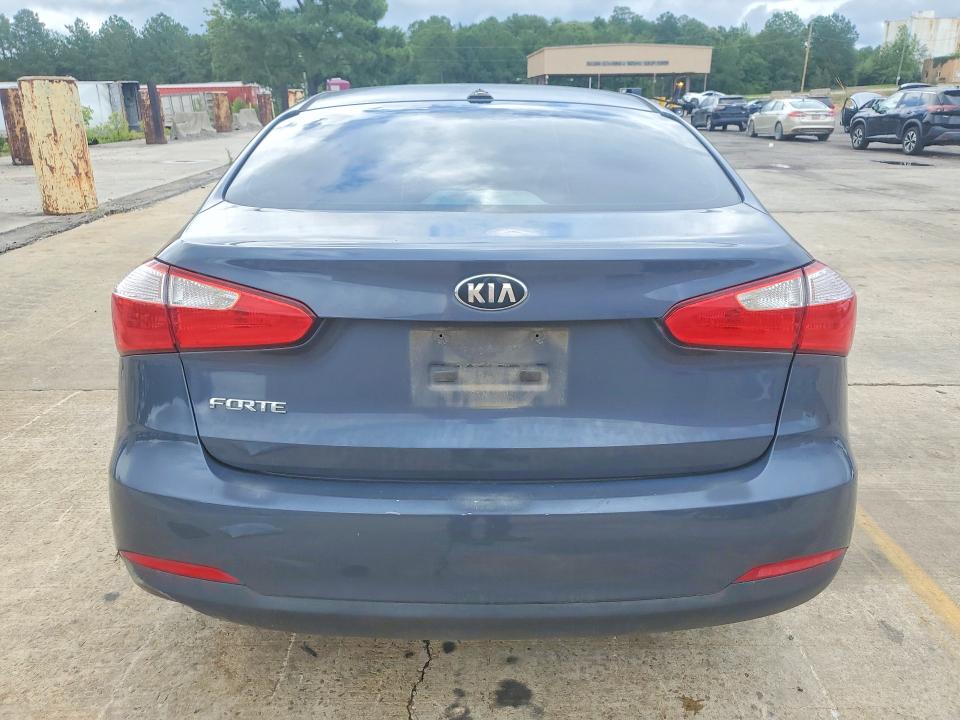 2015 Kia Forte VIN KNAFX4A67F5350587 COPART salvage auction — SIDE, SC - CERT OF TITLE-SALVAGE, sold $675 on 2026-07-24 (photo 6)