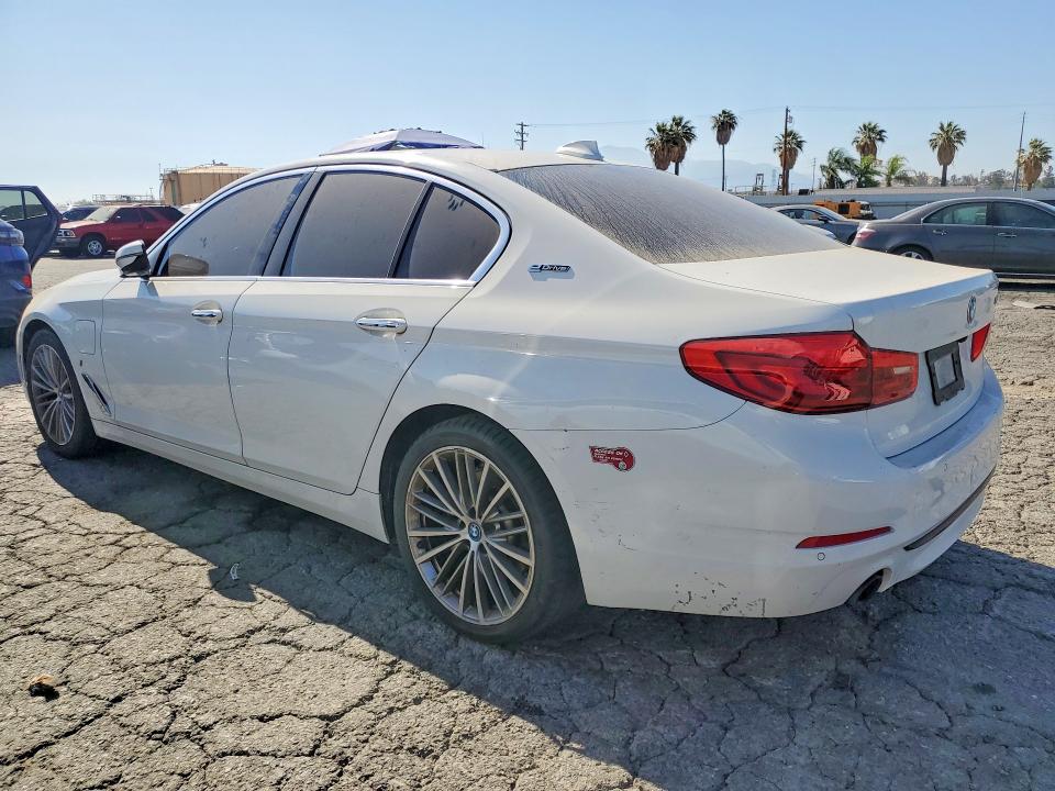 2018 BMW 5er VIN WBAJA9C54JB250471 COPART salvage auction — MINOR DENT/SCRATCHES, Ca - Dis/Dlr/Exp Only Clean Title, sold $5,400 on 2026-07-21 (photo 2)
