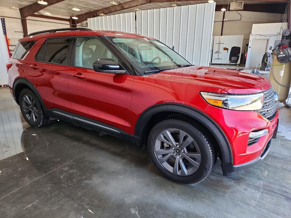 2023 Ford Explorer VIN 1FMSK7DH9PGA55524 COPART salvage auction — NORMAL WEAR, Il - Certificate Of Title, sold $22,000 on 2026-07-02 (photo 4)