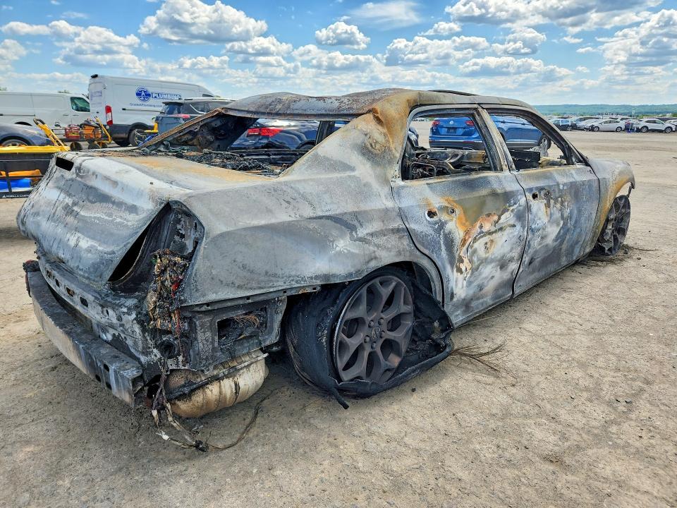 2015 Chrysler 300 VIN 2C3CCAGG2FH899742 COPART salvage auction — BURN, PA - CERTIFICATE OF SALVAGE, sold $275 on 2026-07-02 (photo 3)