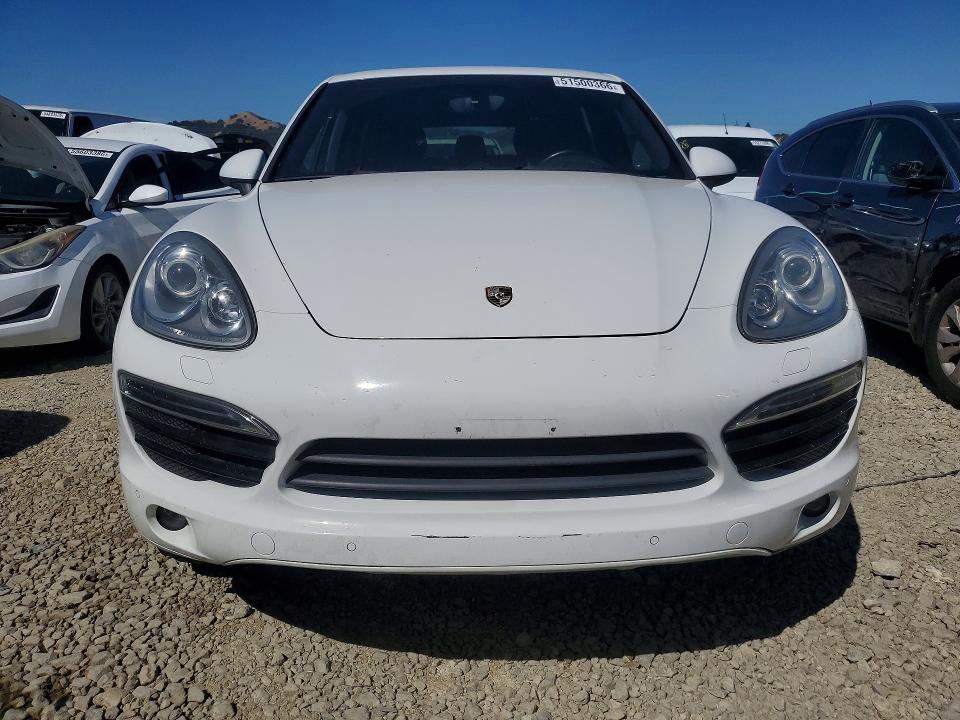 2013 Porsche Cayenne VIN WP1AA2A21DLA09547 COPART salvage auction — MINOR DENT/SCRATCHES, Ca - Salvage Certificate, sold $2,300 on 2026-08-18 (photo 5)