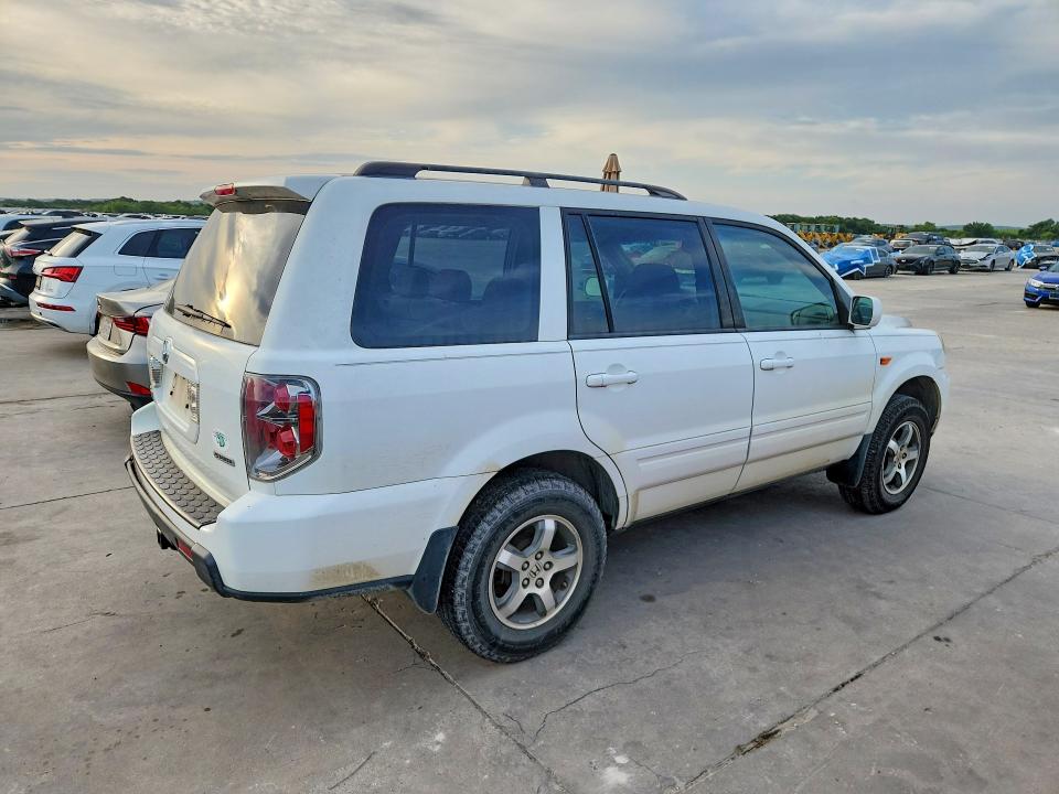 2008 Honda Pilot VIN 5FNYF18448B009523 COPART salvage auction — MINOR DENT/SCRATCHES, Tx - Certificate Of Title, sold $525 on 2026-07-02 (photo 3)