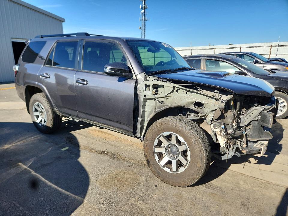 2021 Toyota 4runner VIN JTERU5JR8M5861971 COPART salvage auction — FRONT END, Ca - Salvage Certificate, sold $11,200 on 2026-07-23 (photo 4)
