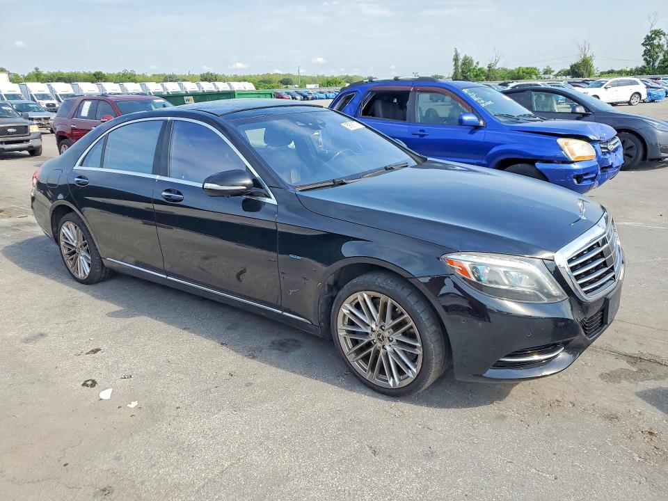 2017 Mercedes-benz S-klasse VIN WDDUG6DB6HA302643 COPART salvage auction — MINOR DENT/SCRATCHES, Mt - Dealer Only Clean Title (P), sold $10,700 on 2026-07-28 (photo 4)
