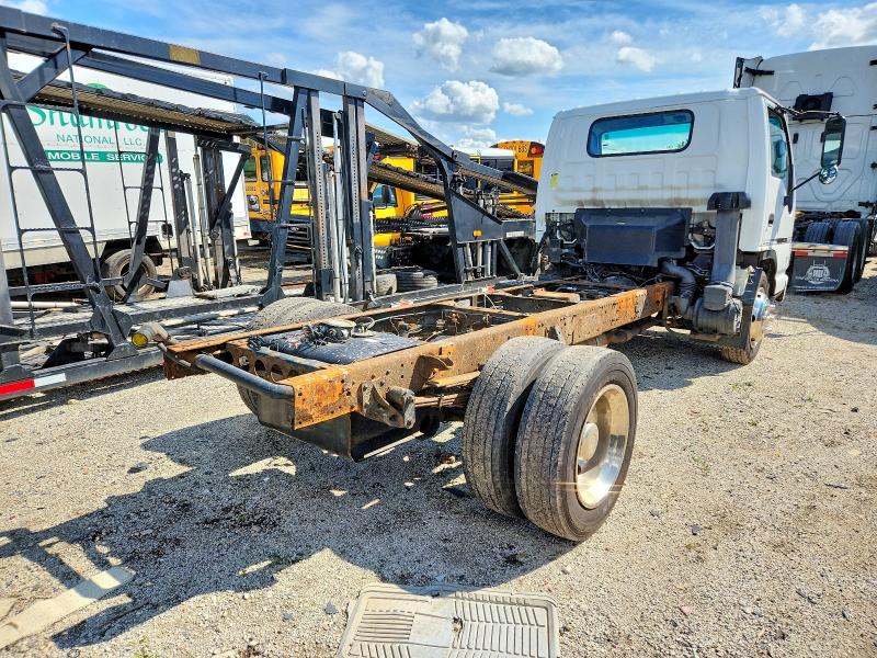 2007 Chevrolet Tilt master w5s042 VIN J8BE5B16X77900788 COPART salvage auction — FRAME DAMAGE, WV - SALVAGE CERTIFICATE, sold $1,200 on 2026-07-30 (photo 4)