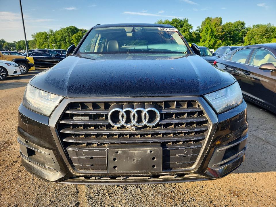 2018 Audi Q7 VIN WA1VAAF70JD018094 COPART salvage auction — MINOR DENT/SCRATCHES, Wv - Certificate Of Title, sold $6,900 on 2026-07-03 (photo 5)