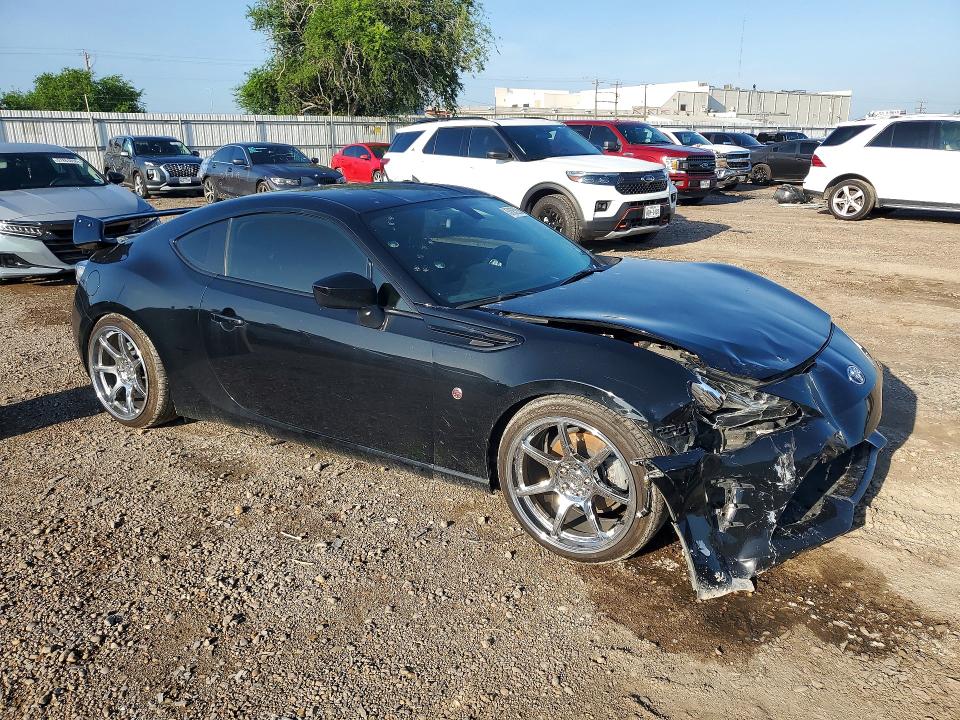 2018 Toyota VIN JF1ZNAE16J9701001 COPART salvage auction — FRONT END, Tx - Salvage Vehicle Title, sold $425 on 2026-07-29 (photo 4)