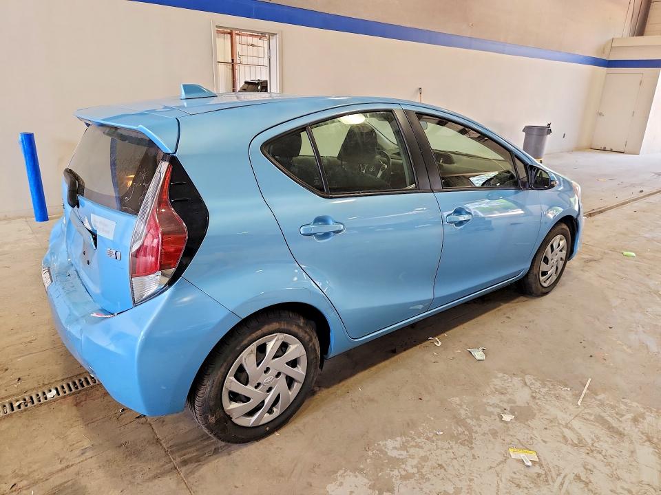 2015 Toyota Prius VIN JTDKDTB38F1105670 COPART salvage auction — REAR END, Va - Cert Of Title - Salvage, sold $250 on 2026-07-24 (photo 3)