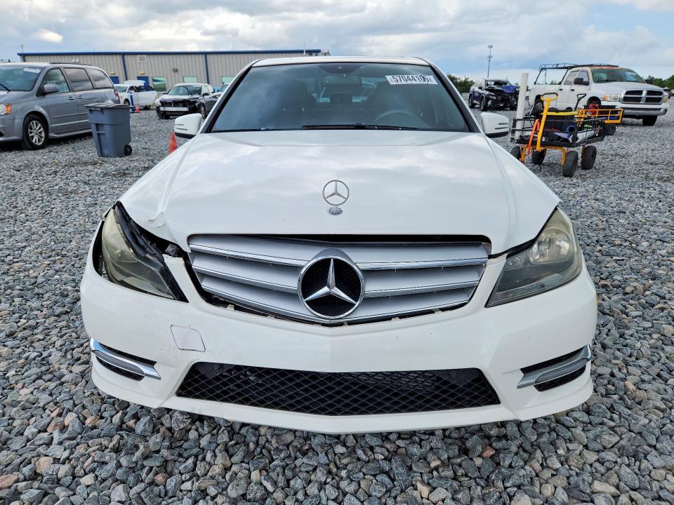 2013 Mercedes-benz C-klasse VIN WDDGF4HB4DR299929 COPART salvage auction — MECHANICAL, FL - CERT OF TITLE SLVG REBUILDABLE, sold $425 on 2026-07-02 (photo 5)