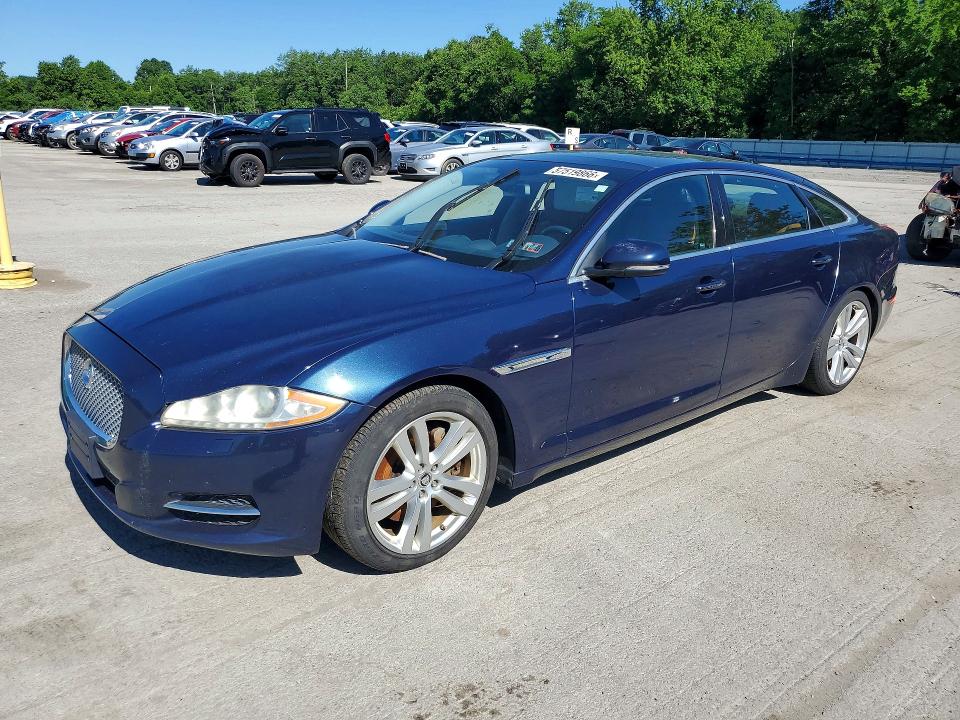 2013 Jaguar Xj series VIN SAJWJ2GD9D8V50429 COPART salvage auction — MECHANICAL, Pa - Cert Of Title, sold $200 on 2026-07-09 (photo 1)