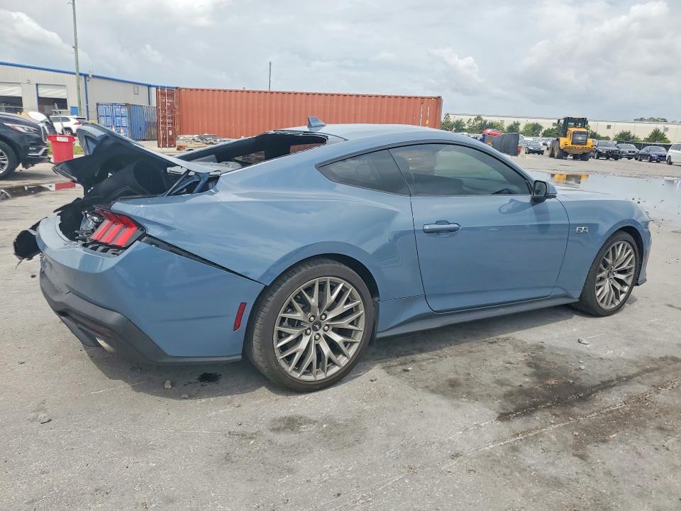 2025 Ford Mustang VIN 1FA6P8CF6S5417719 COPART salvage auction — REAR END, Fl - Cert Of Title Slvg Rebuildable, sold $22,500 on 2026-07-09 (photo 3)