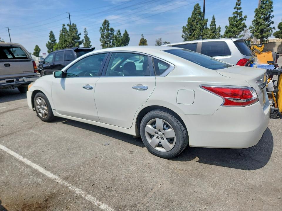 2013 Nissan Altima VIN 1N4AL3AP6DN428372 COPART salvage auction — NORMAL WEAR, Ca - Dis/Dlr/Exp Only Clean Title (P), sold $2,000 on 2026-07-03 (photo 2)
